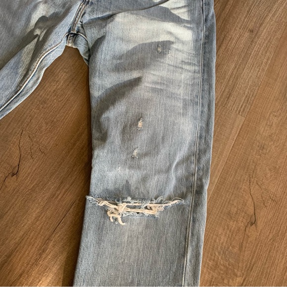 NWOT Levi’s 501 Distressed Jeans - Picture 5 of 12